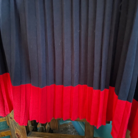 COPY - Ralph Lauren 100% navy/red, silk pleated knit skirt, US L (fits XL too). - Picture 4 of 5